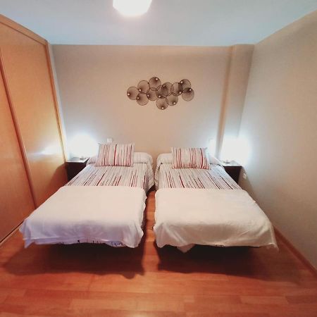 Apartamento Centrico Para 3 Con Wifi Y Garaje Tudela de Duero Bagian luar foto