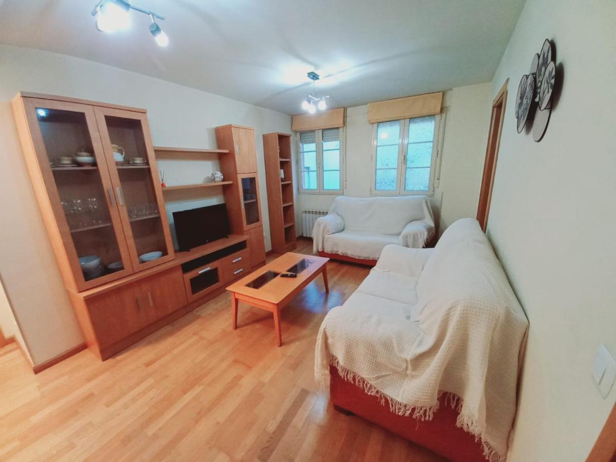 Apartamento Centrico Para 3 Con Wifi Y Garaje Tudela de Duero Bagian luar foto