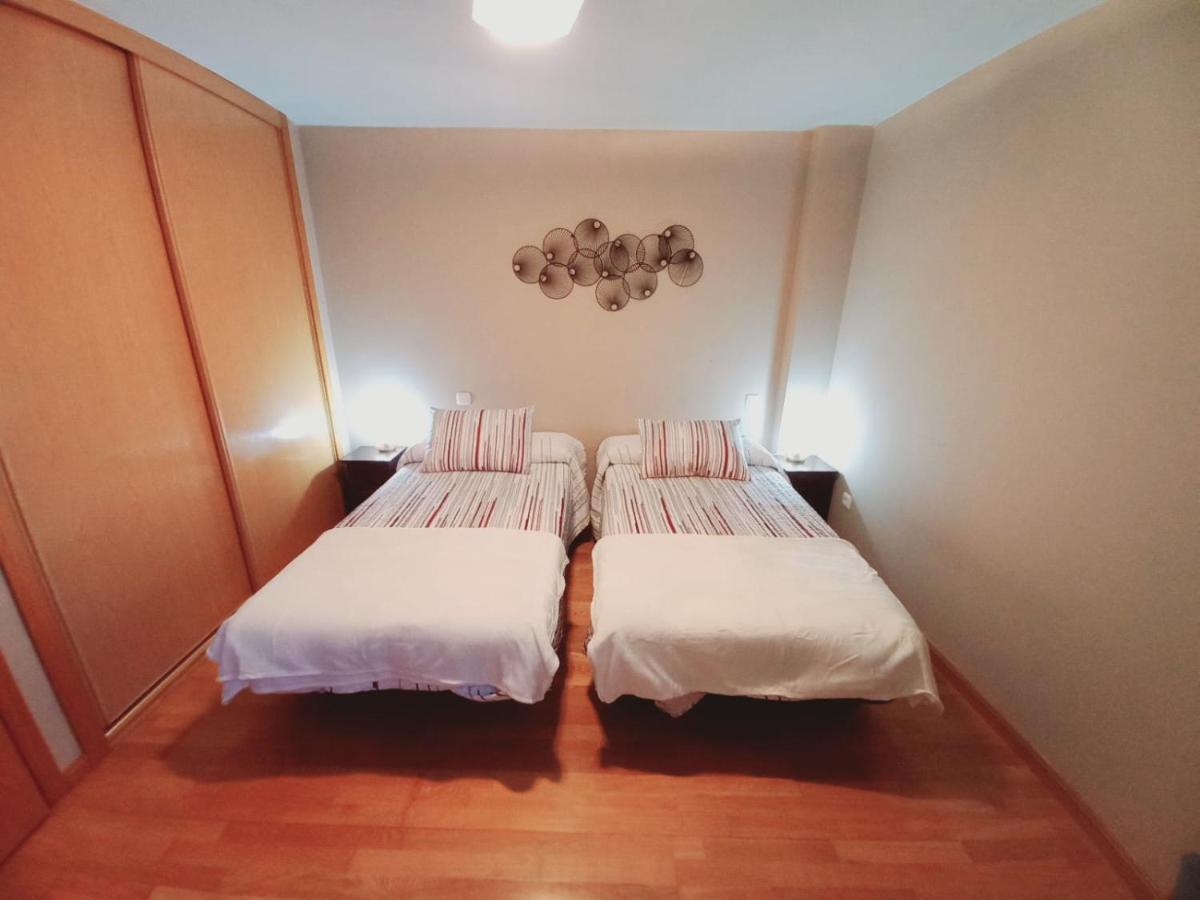 Apartamento Centrico Para 3 Con Wifi Y Garaje Tudela de Duero Bagian luar foto